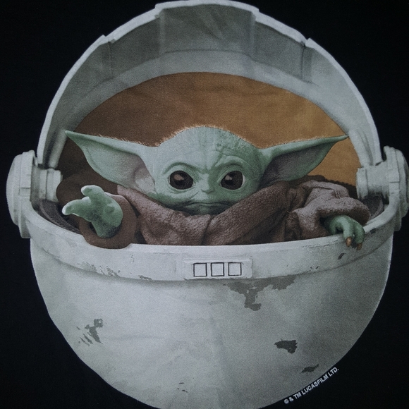 Baby Yoda t-shirt - Picture 2 of 2